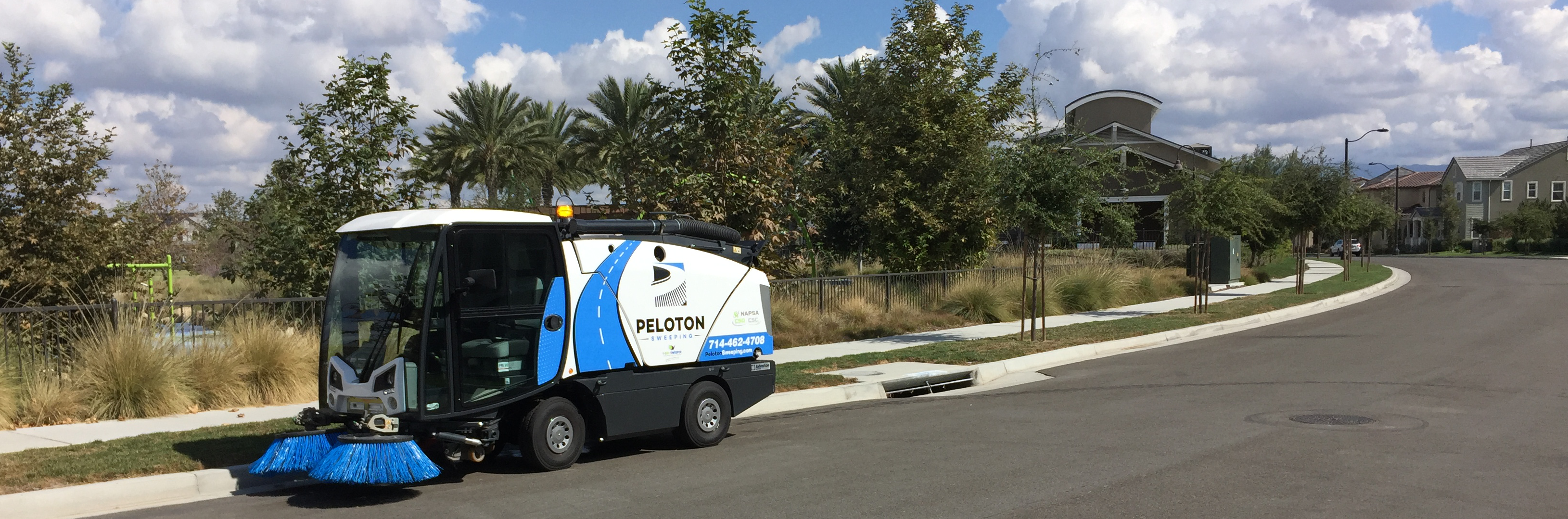 Peloton Sweeping - Special tight places sweeper